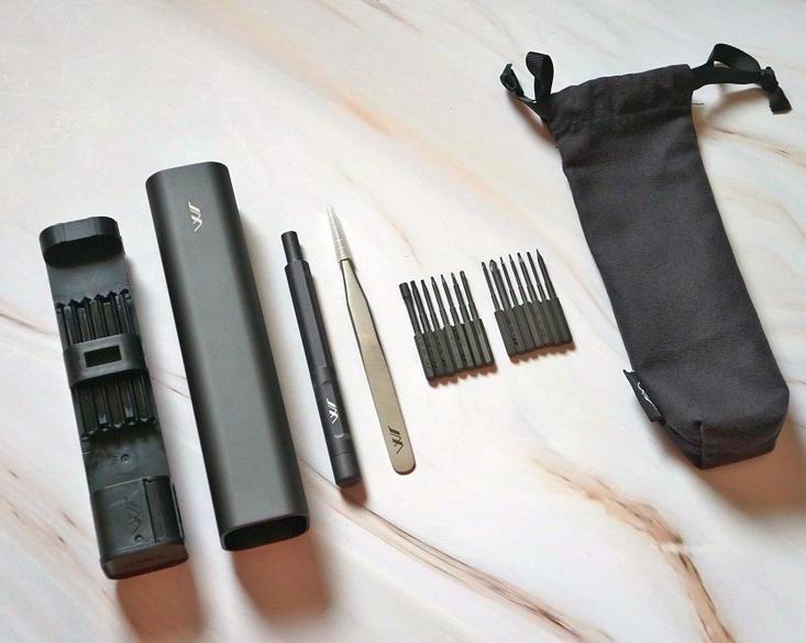 Набор прецизионных миниотверток «18 в 1» в алюминиевом кейсе